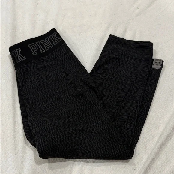 PINK Victoria's Secret Black Cropped Leggings - Picture 3 of 4